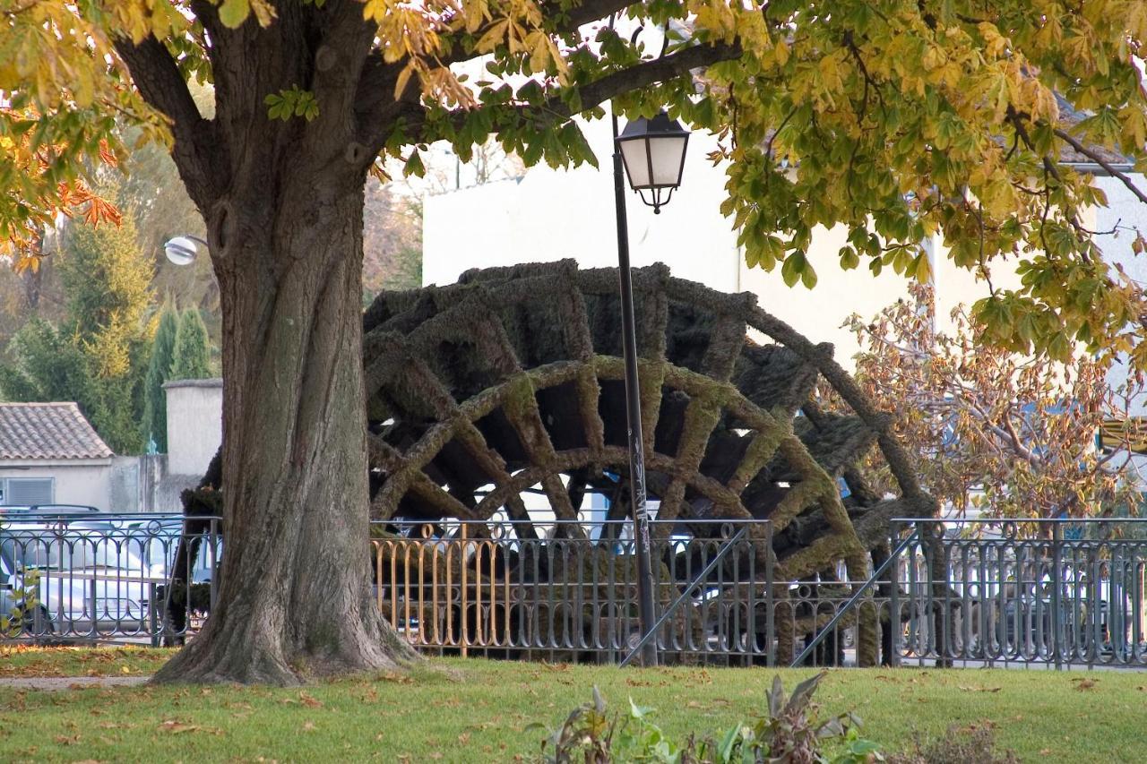 Chez Marielle Villa LʼIsle-sur-la-Sorgue Buitenkant foto